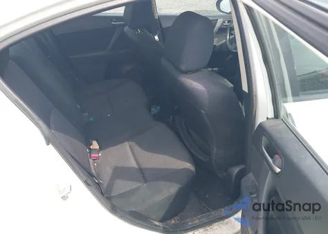 2013 Mazda Mazda3 I Sport z USA, uszkodzony, nr VIN JM1BL1UP4D1790142